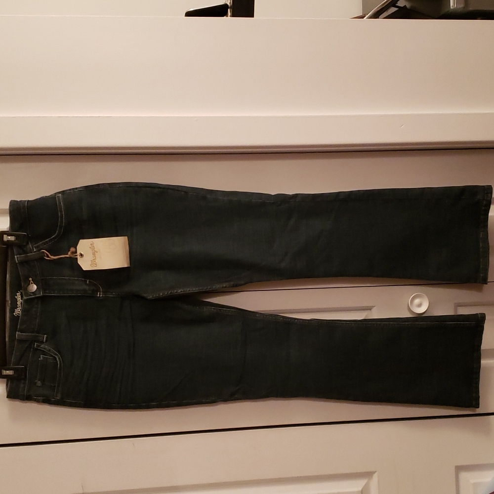 Womans wrangler jean